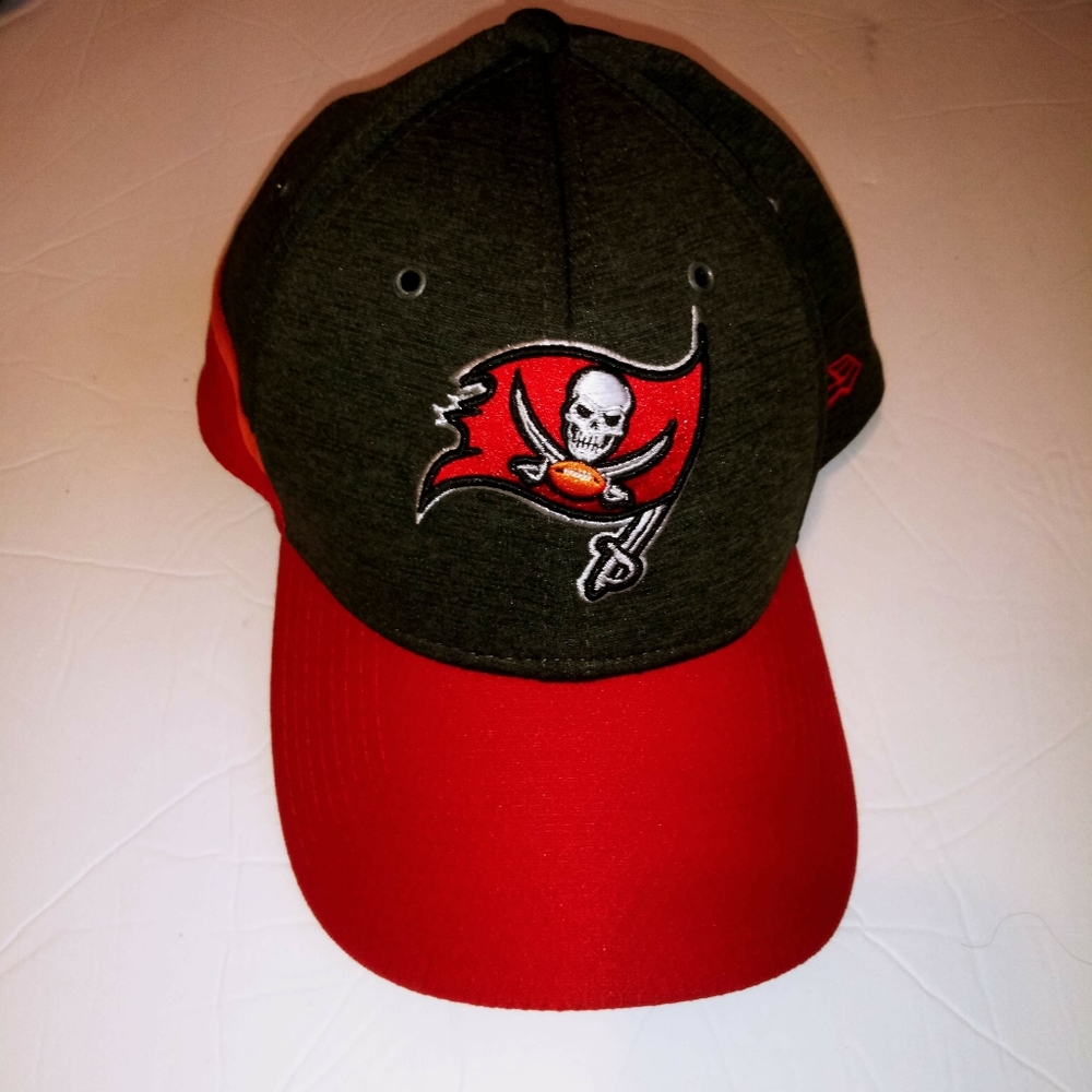 Tampa bay Buccaneers hat